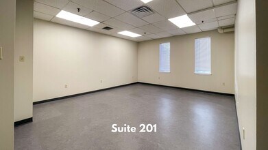 210 Pomeroy Ave, Meriden, CT à louer Photo intérieure– Image 2 sur 25