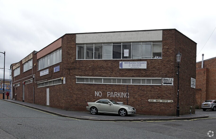 Key Hill Drive portefeuille de 3 biens à vendre sur LoopNet.fr - Photo de l’immeuble – Image 3 sur 3