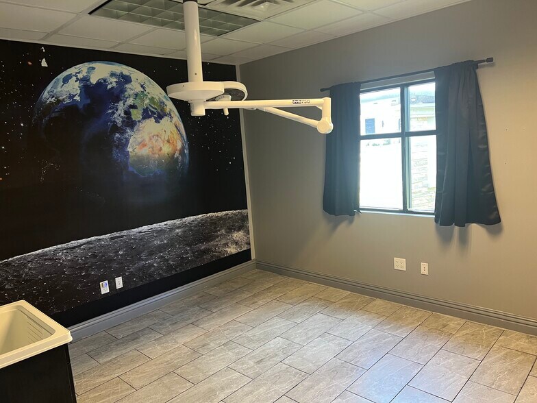 25420 Kuykendahl Rd, Tomball, TX à louer - Photo de l’immeuble – Image 2 sur 50
