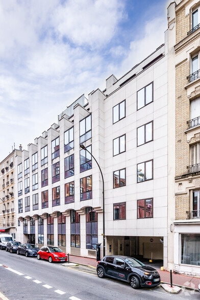 121 Rue Edouard Vaillant, Levallois-Perret à louer - Photo de l’immeuble – Image 2 sur 3