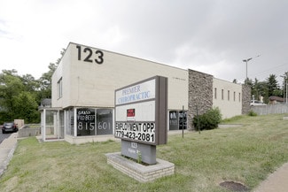 Plus de détails pour 123 N Alpine Rd, Rockford, IL - Local commercial à vendre