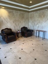 8687 W Sahara Ave, Las Vegas, NV à louer Photo intérieure– Image 2 sur 4