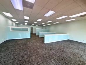 1300-1430 SE 17th St, Fort Lauderdale, FL à louer Photo intérieure– Image 1 sur 2