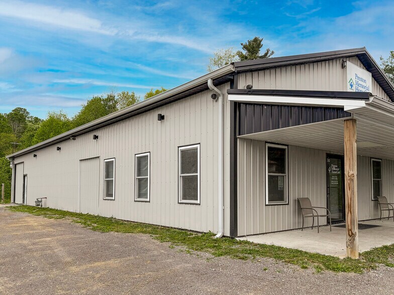 419 Morgantown St, Kingwood, WV à vendre - Photo de l’immeuble – Image 2 sur 12