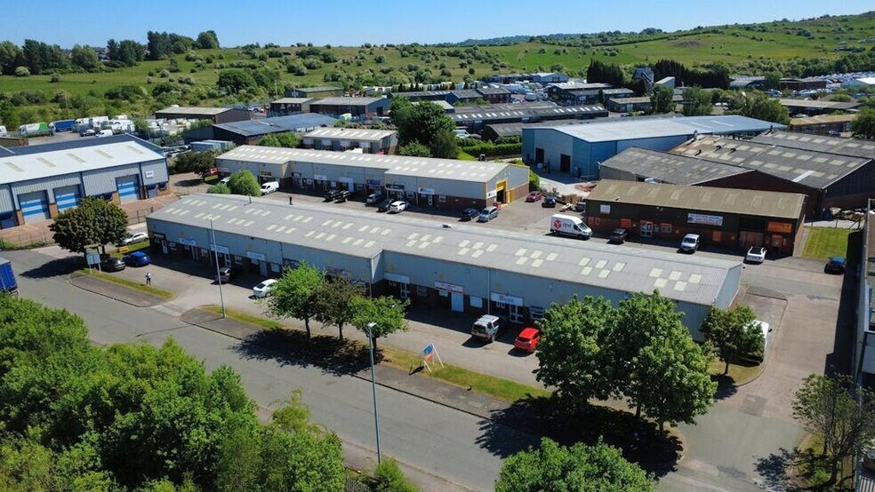 Dewsbury Rd, Stoke On Trent à louer - Photo de l’immeuble – Image 3 sur 8