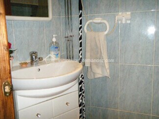 Plus de détails pour Local commercial à vendre