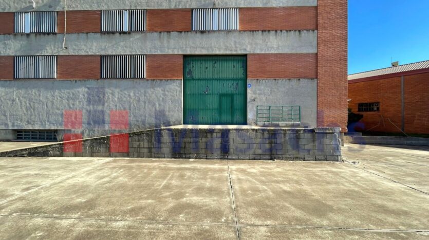 Industriel/Logistique dans El Papiol, Barcelona à louer Photo de la construction– Image 1 sur 5