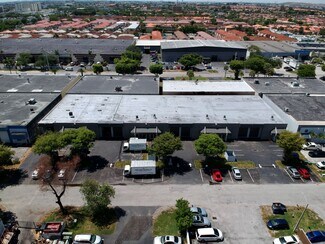 Plus de détails pour 2290-2336 W 77th St, Hialeah, FL - Industriel/Logistique à louer