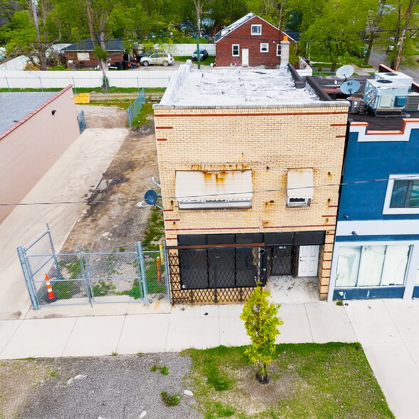 19510 W Warren Ave, Detroit, MI à vendre - Photo de l’immeuble – Image 3 sur 21