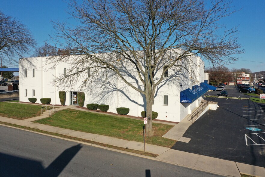 919 S 9th St, Allentown, PA à louer - Photo de l’immeuble – Image 2 sur 17