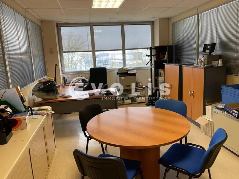 Bureau dans Amiens à louer - Photo de l’immeuble – Image 3 sur 3