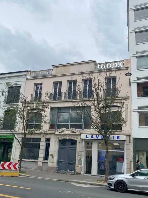 Bureau dans Paris à louer Photo de l’immeuble– Image 1 sur 11