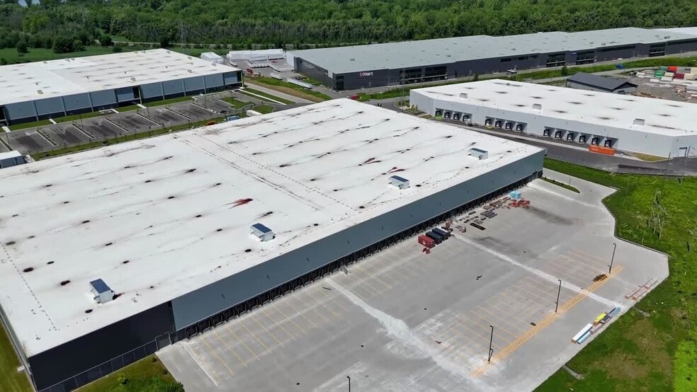 900 Rue Turnbull, Beauharnois, QC à louer - Vidéo sur l’annonce professionnelle – Image 2 sur 10