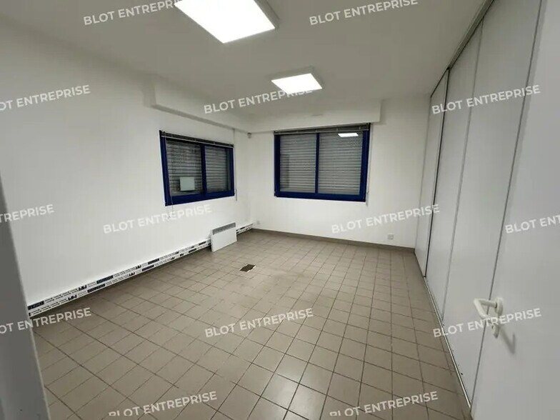 Bureau dans Lorient à louer - Photo intérieure – Image 2 sur 6