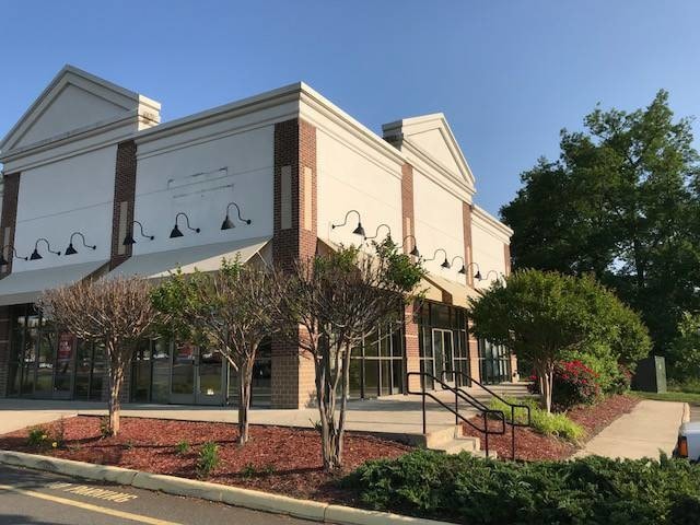 10205-10221 Southpoint Pky, Fredericksburg, VA à louer - Photo de l’immeuble – Image 3 sur 6