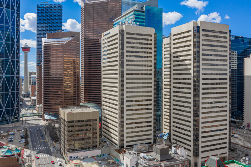 112 4th Av SW, Calgary, AB à louer - Photo de l’immeuble – Image 3 sur 5
