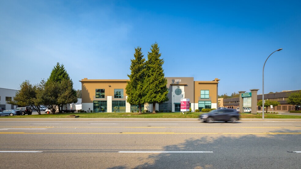 1551 Broadway St, Port Coquitlam, BC à louer - Photo de l’immeuble – Image 1 sur 5