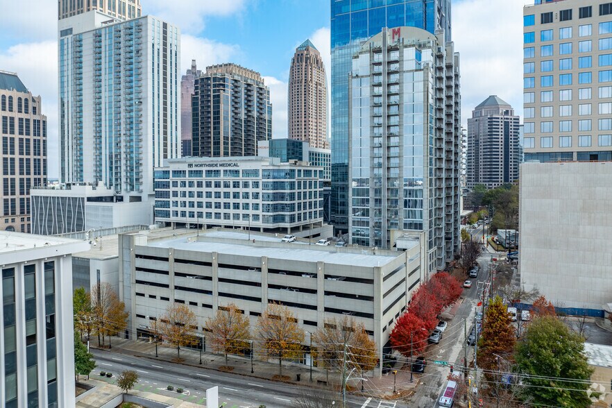 1080 W Peachtree St NW, Atlanta, GA à louer - Photo principale – Image 1 sur 30