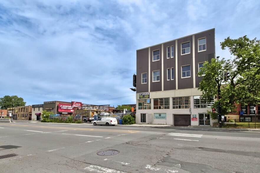 6659 Av Du Parc, Montréal, QC à vendre - Photo de l’immeuble – Image 2 sur 10