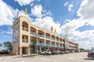 Plus de détails pour 8040 NW 95th St, Hialeah, FL - Bureau à louer