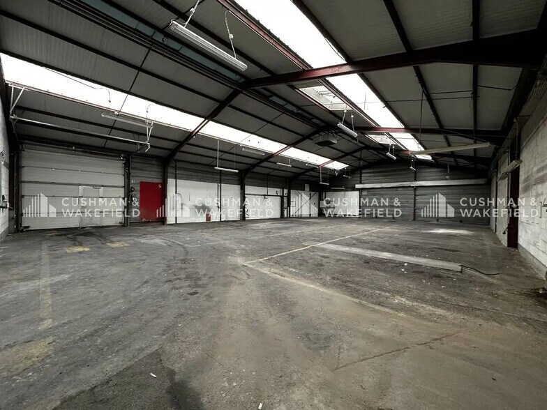 Local d'activités dans Duttlenheim à vendre - Photo de l’immeuble – Image 3 sur 8