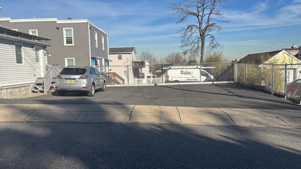 232 Union Blvd, Totowa, NJ à vendre - Photo de l’immeuble – Image 3 sur 6
