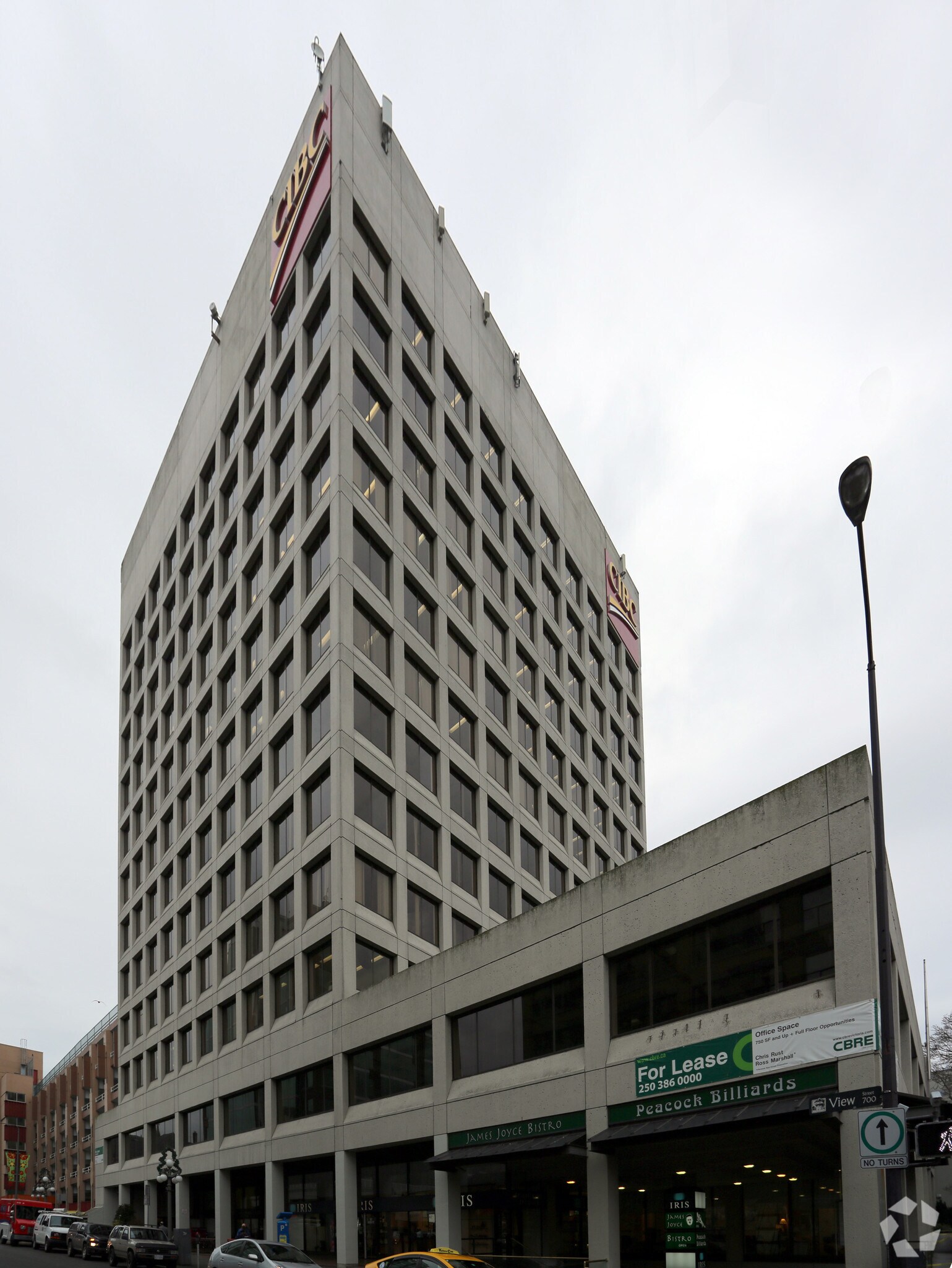 1175 Douglas St, Victoria, BC à louer Photo de l’immeuble– Image 1 sur 4