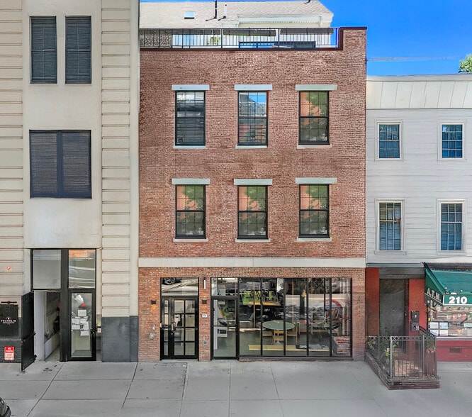 212 Franklin St, Brooklyn, NY à vendre - Photo de l’immeuble – Image 1 sur 19