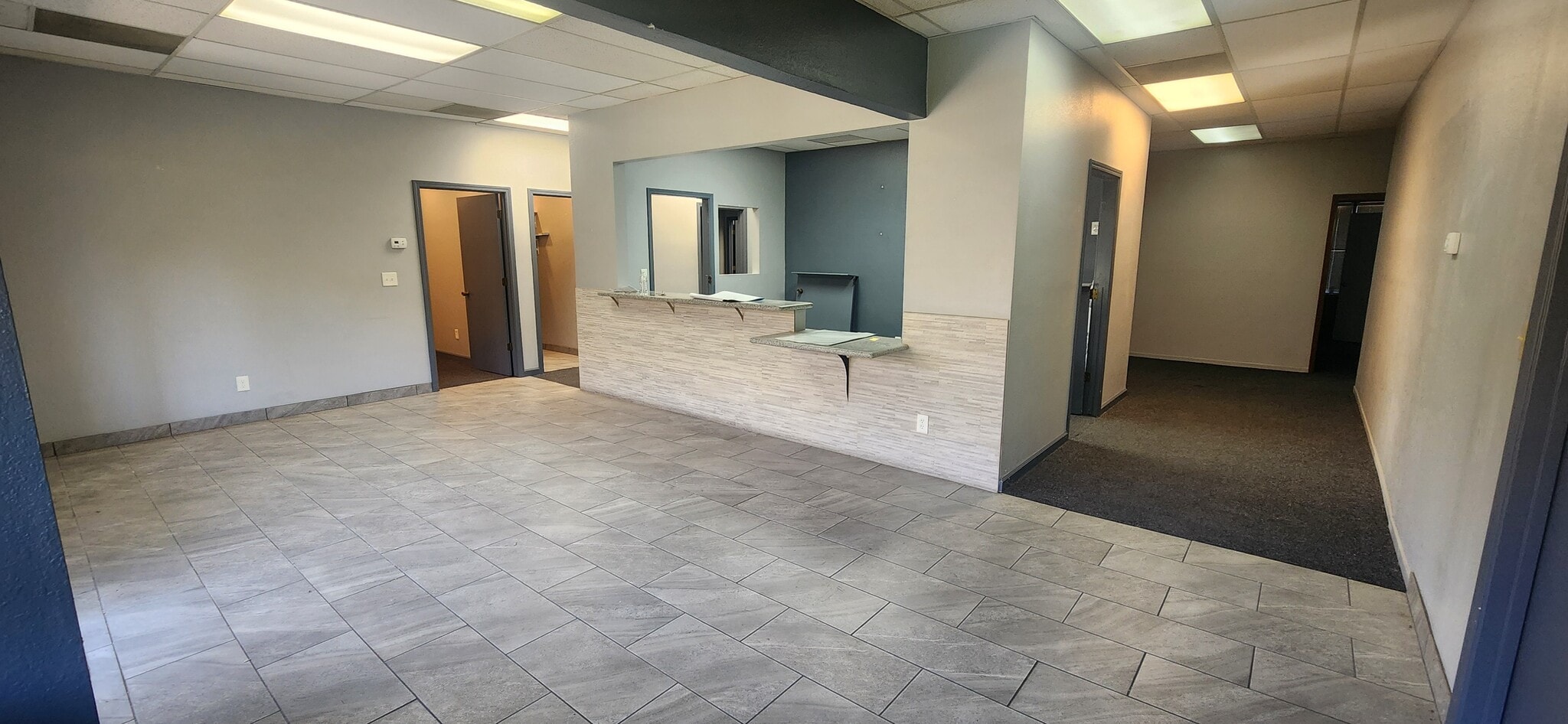 1706 E Bullard Ave, Fresno, CA à louer Photo principale– Image 1 sur 10