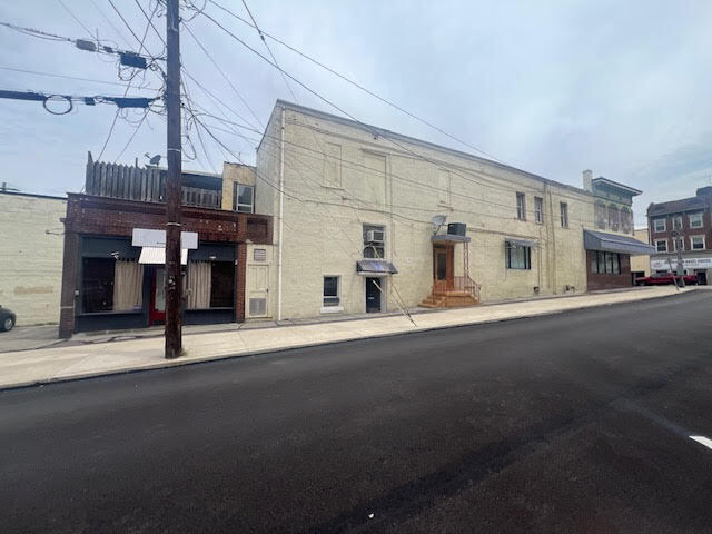 112 New Castle St, Butler, PA à louer - Photo de l’immeuble – Image 2 sur 7