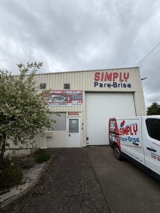 Plus de détails pour Industriel/Logistique à louer