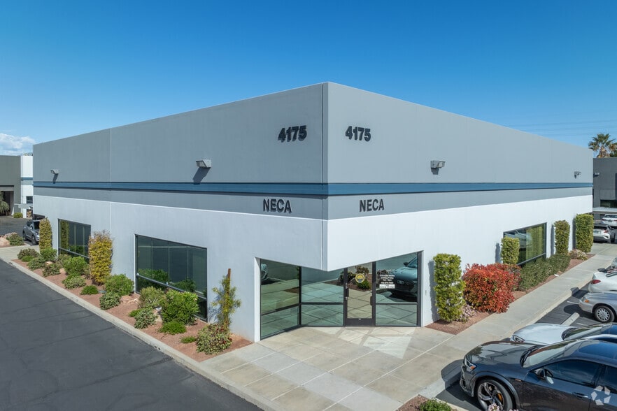 4175 Cameron St, Las Vegas, NV à louer - Photo principale – Image 1 sur 72