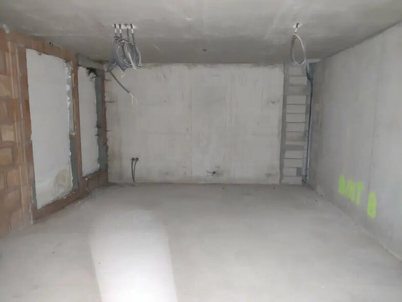 Local commercial dans Thorigny-sur-Marne à vendre - Photo de l’immeuble – Image 3 sur 8