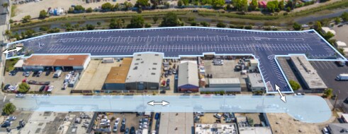 250 Hegenberger Rd, Oakland, CA à louer - Photo de l’immeuble – Image 1 sur 1