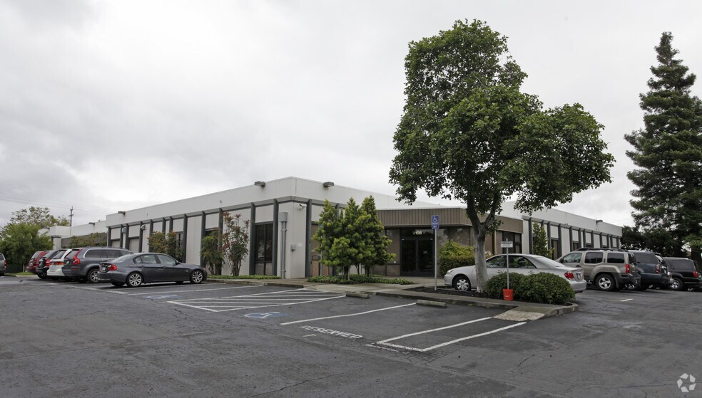 3100-3108 Diablo Ave, Hayward, CA à louer - Photo principale – Image 2 sur 5