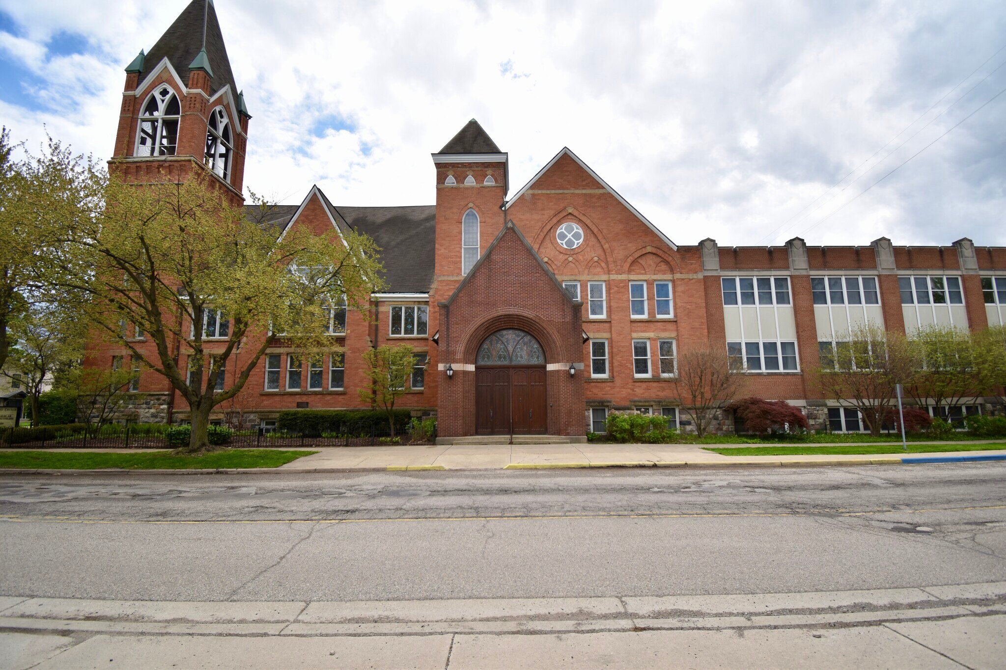 209 Washtenaw Rd, Ypsilanti, MI à louer Photo intérieure– Image 1 sur 16
