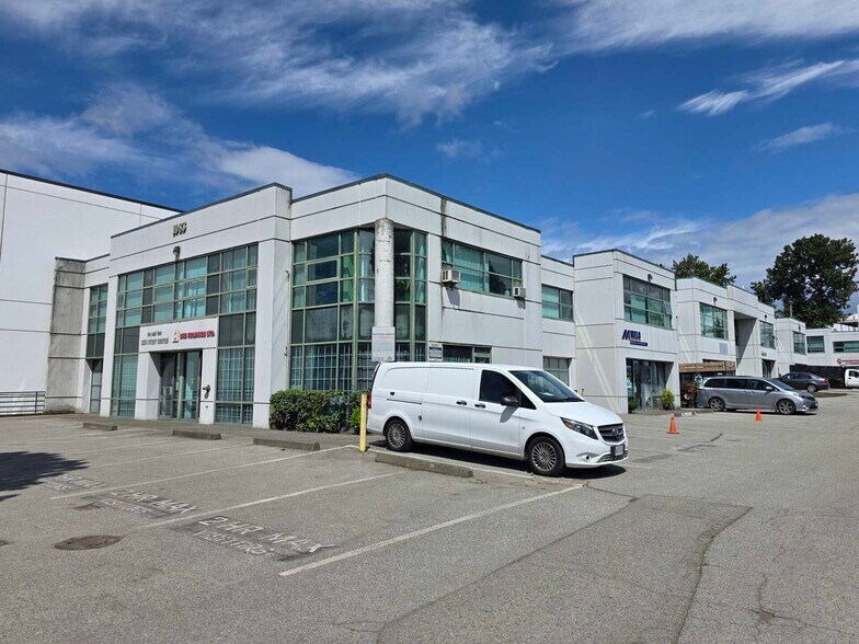 1083 Kent Ave NE, Vancouver, BC à vendre - Photo de l’immeuble – Image 3 sur 19