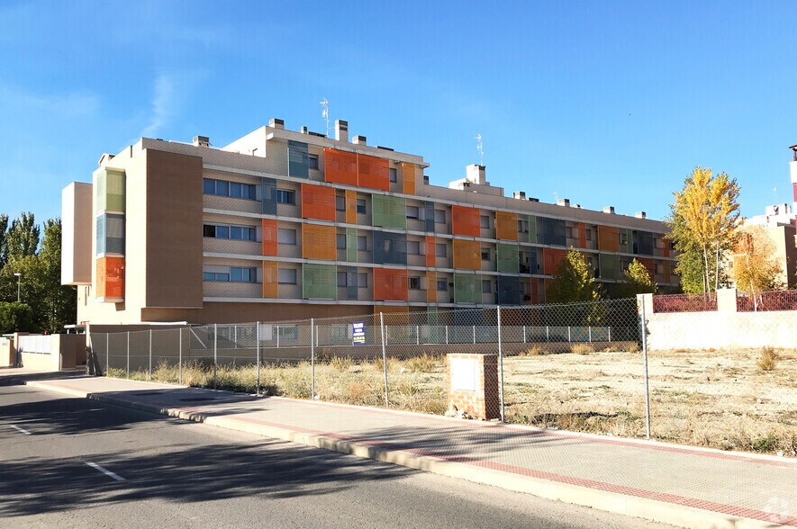 Avenida Claudio Coello, 1, Torrejón de Ardoz, Madrid à vendre - Photo principale – Image 1 sur 2