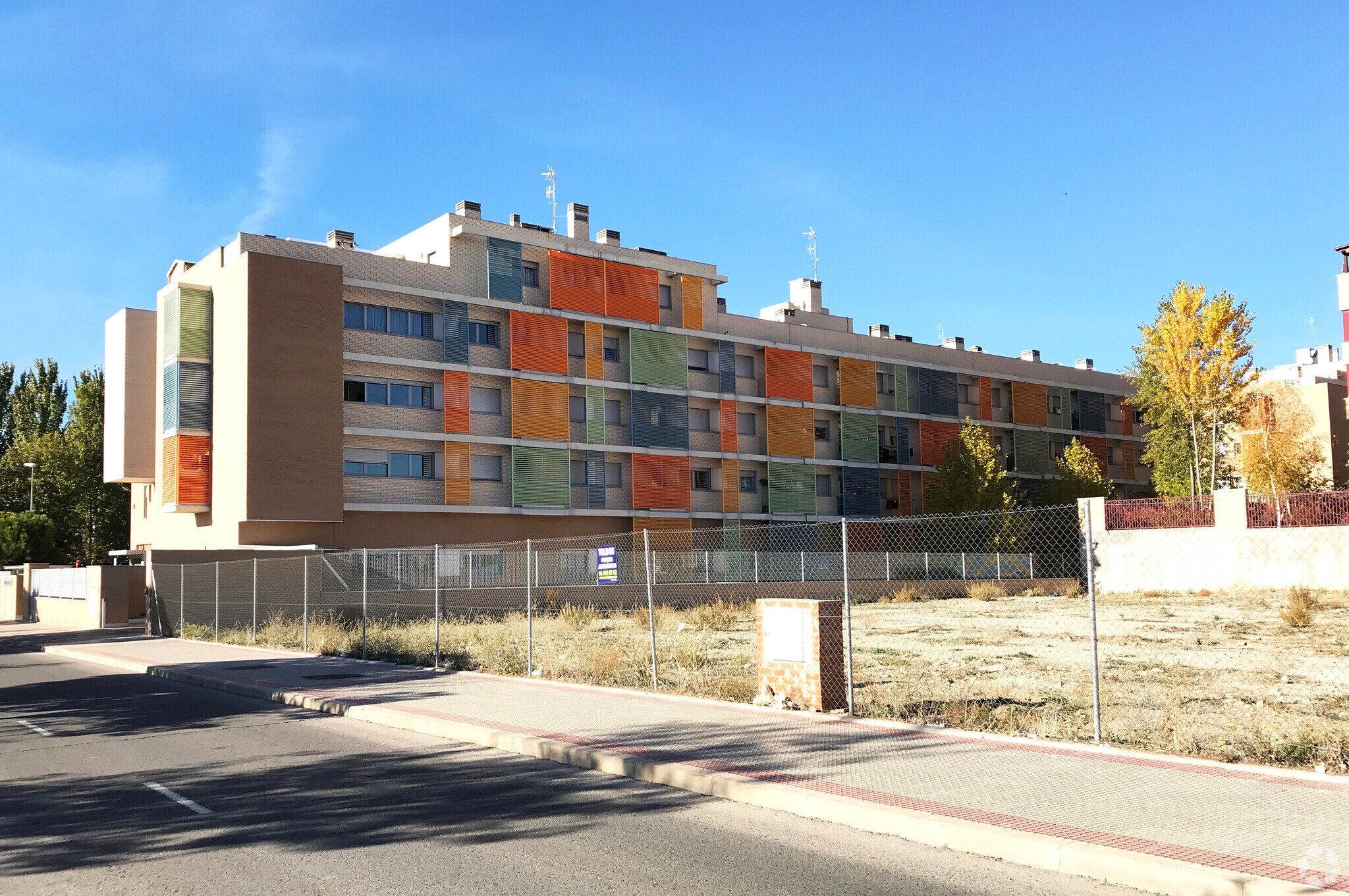 Avenida Claudio Coello, 1, Torrejón de Ardoz, Madrid à vendre Photo principale– Image 1 sur 3