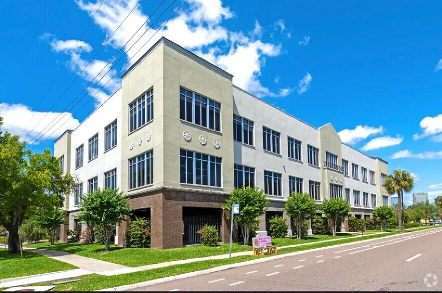 1501 W Cleveland St, Tampa, FL à louer - Photo de l’immeuble – Image 1 sur 5
