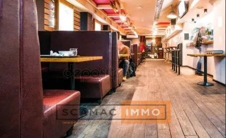 Local commercial dans Fréjus à vendre - Photo de l’immeuble – Image 2 sur 4