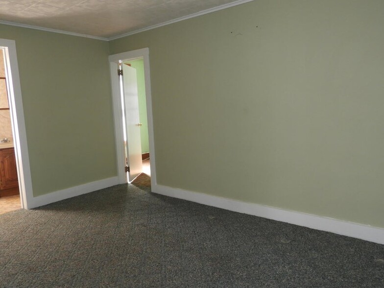 3123 Miner Farm Rd, Altona, NY à vendre - Photo intérieure – Image 2 sur 13