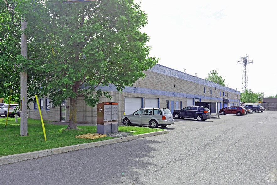 2759 Fenton Rd, Ottawa, ON à vendre - Photo de l’immeuble – Image 2 sur 2