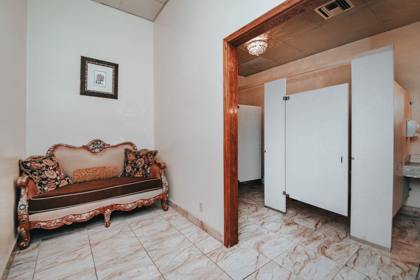 View Photo