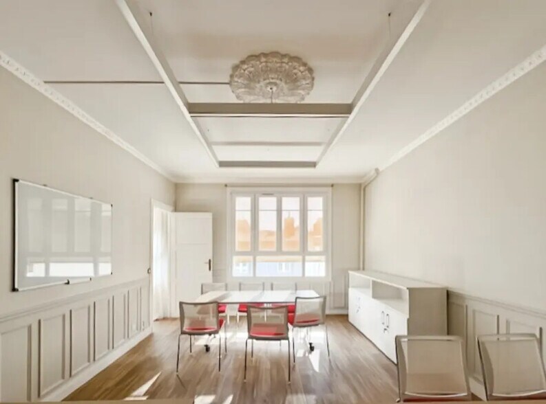 Bureau dans Paris à louer - Photo de l’immeuble – Image 1 sur 7