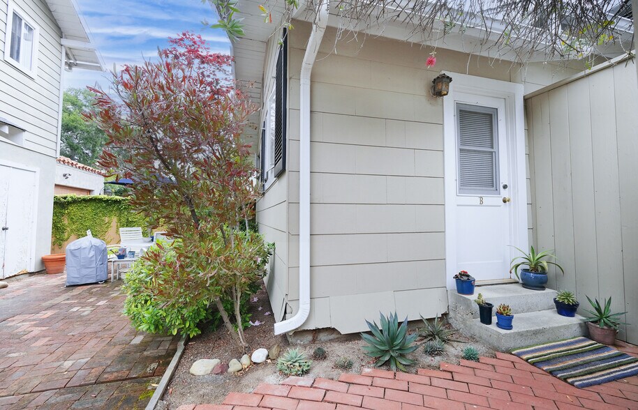 2228 De la Vina St, Santa Barbara, CA à vendre - Photo de l’immeuble – Image 2 sur 6