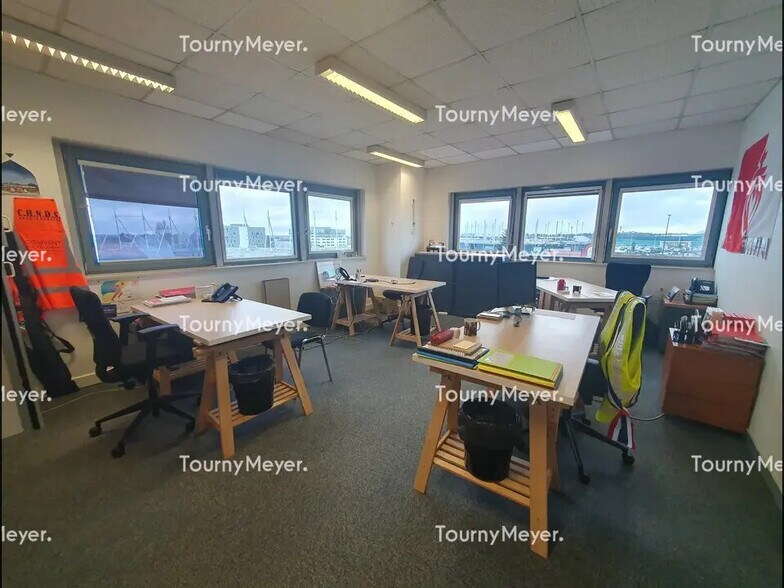 Bureau dans Saint-Herblain à louer - Photo de l’immeuble – Image 3 sur 5