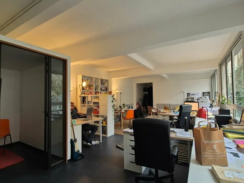 Bureau dans Paris à louer - Photo de l’immeuble – Image 2 sur 7