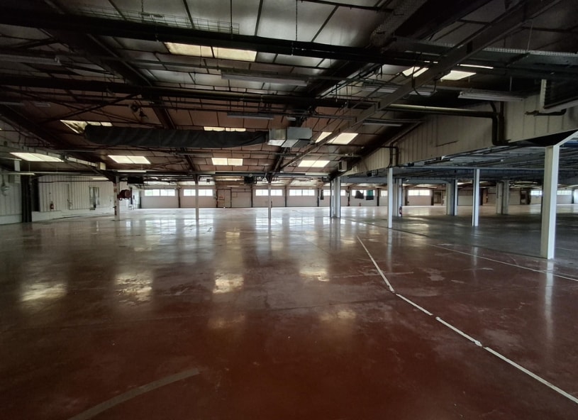 Local d’activités dans Saint-Trivier-sur-Moignans à louer Photo intérieure– Image 1 sur 3