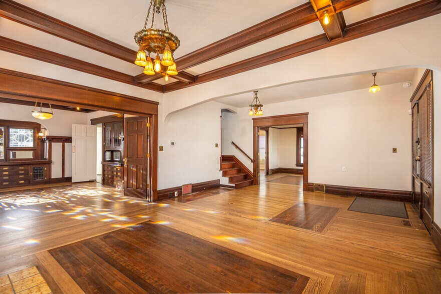 990 W 7th Ave, Eugene, OR à vendre - Photo de l’immeuble – Image 3 sur 42